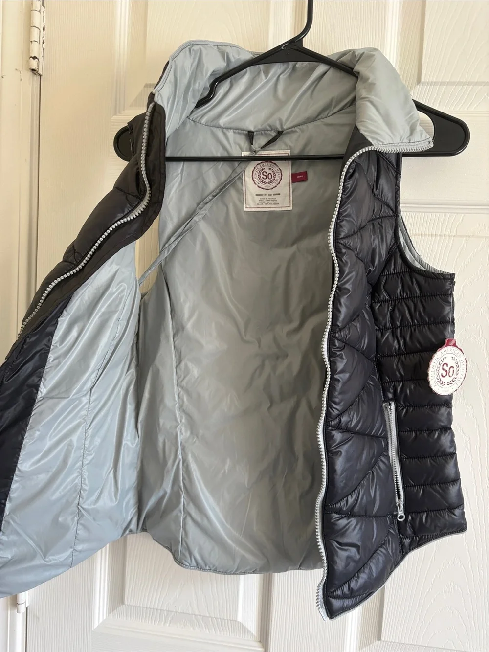 SO Authentic American Heritage Packable Puffer Vest w/ Umbrella Pouch